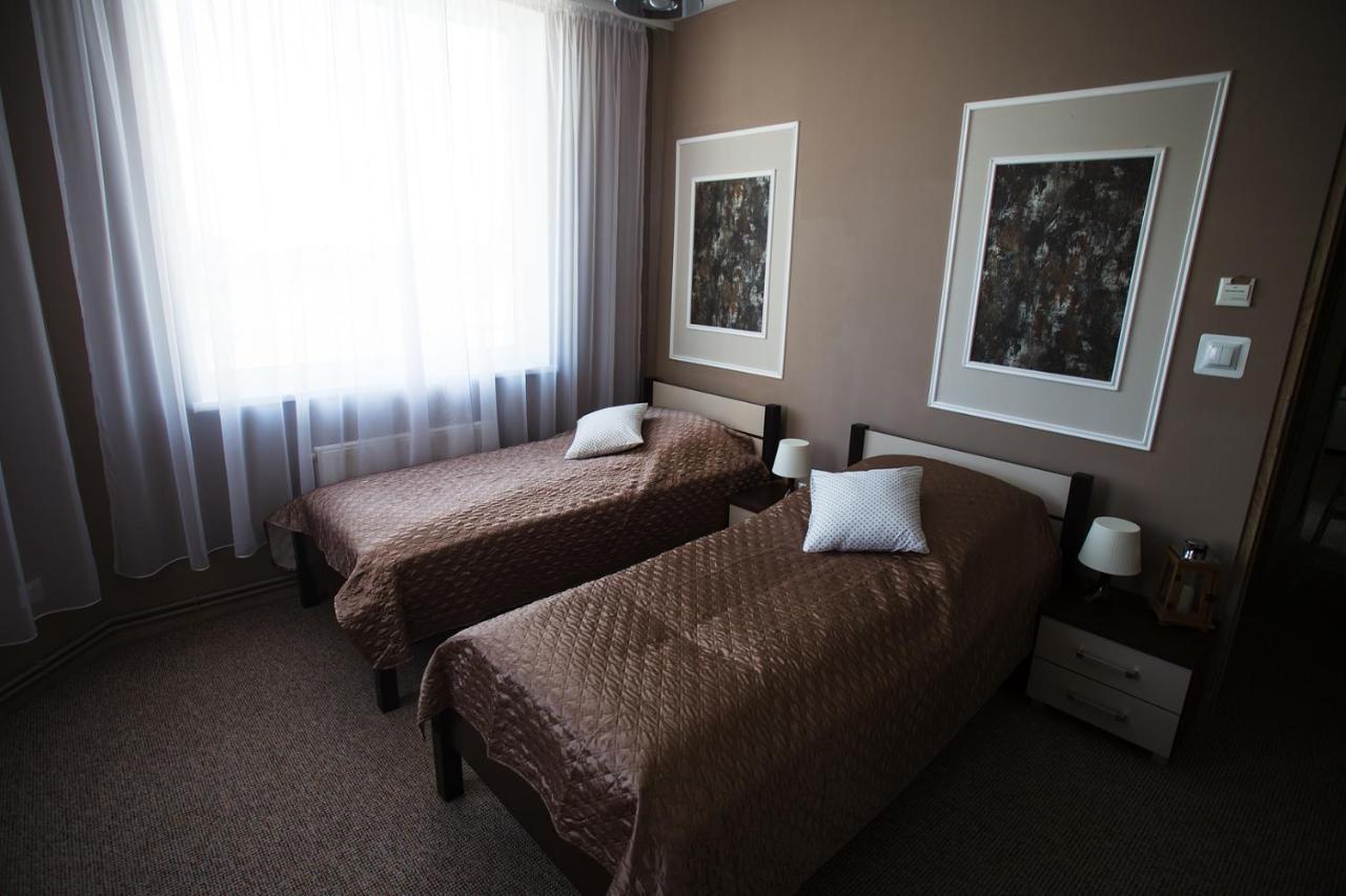 Pokoje Goscinne 30Stka Leczna Extérieur photo